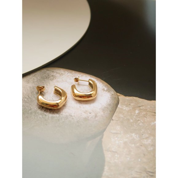 NEW 18K Gold Plated Open Square Hoop Earrings - Picture 7 of 12